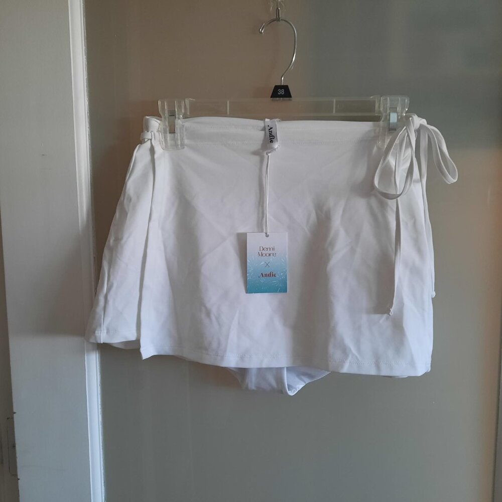 Andie White Swim Skirt with Tie